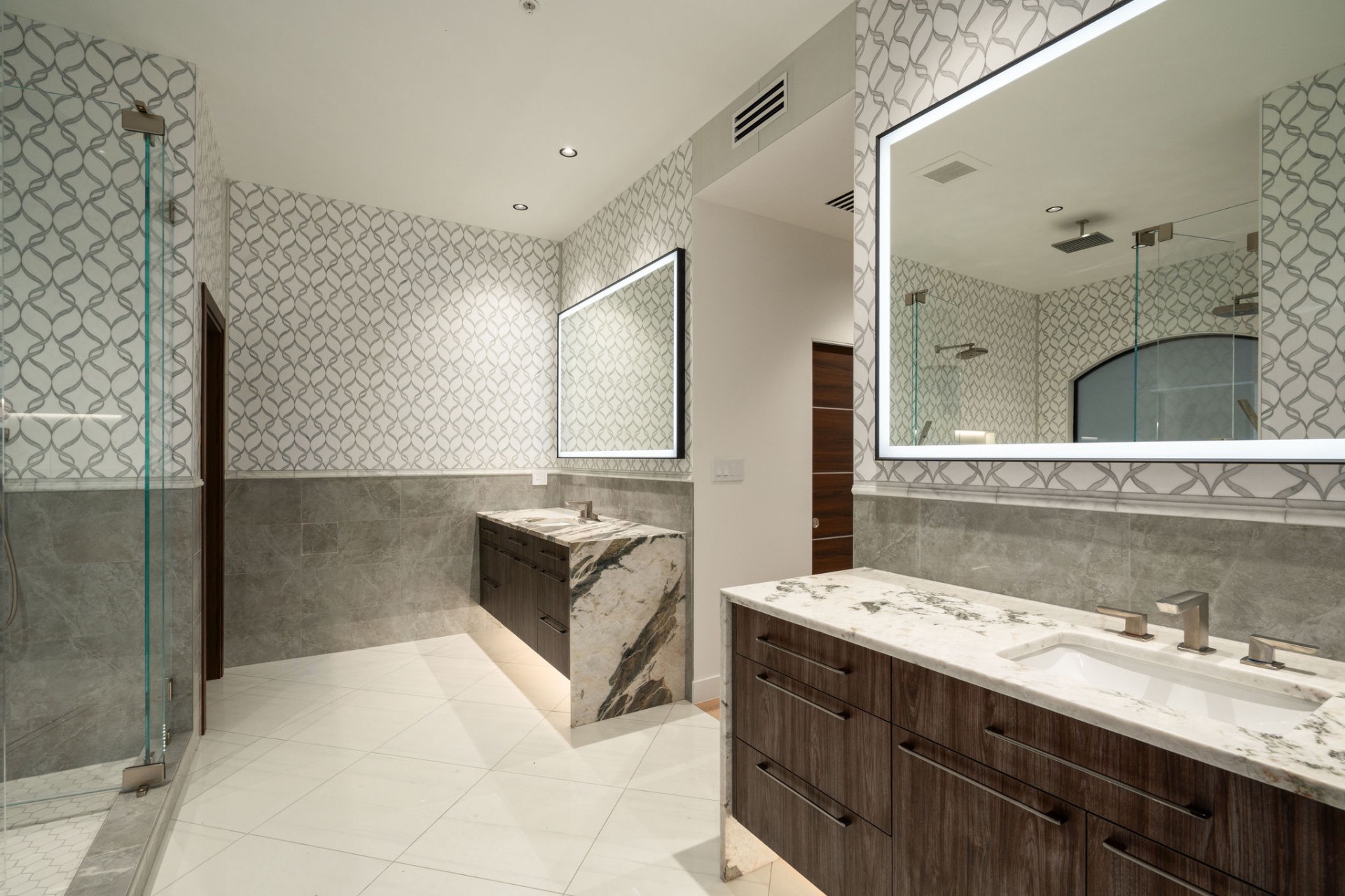 Master Bath — Wide